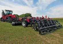 Secí stroje Case IH Ecolo-Tiger 875 9-Shank Machine