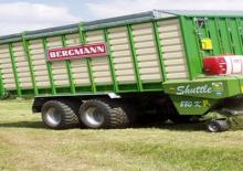 Silážní přívěsy L. Bergmann Shuttle 880 K