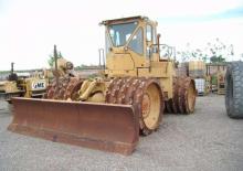 Skládkové kompaktory Caterpillar 825B