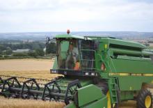 Sklízecí mlátičky John Deere 2054 HM