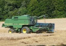 Sklízecí mlátičky John Deere 2056