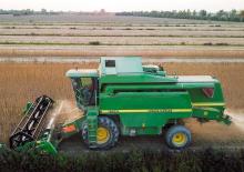 Sklízecí mlátičky John Deere 2258 HM