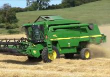 Sklízecí mlátičky John Deere 2264