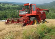 Sklízecí mlátičky Massey Ferguson 750