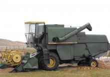 Sklízecí mlátičky John Deere 950