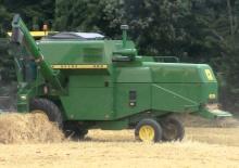 Sklízecí mlátičky John Deere 965