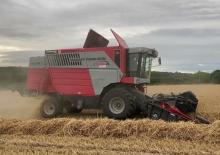 Sklízecí mlátičky Massey Ferguson Cerea 7274