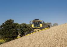 Sklízecí mlátičky New Holland CX6.90 Laterale 