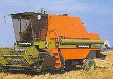 Sklízecí mlátičky Case IH Dania D 7500
