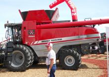 Sklízecí mlátičky Massey Ferguson Delta 9560