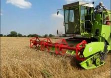 Sklízecí mlátičky Claas Dominator 100