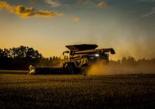 Sklízecí mlátičky Massey Ferguson Ideal 9 T