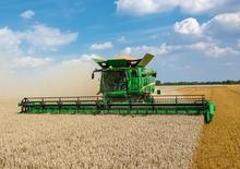Sklízecí mlátičky John Deere S 680