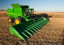 Sklízecí mlátičky John Deere S 690 HM