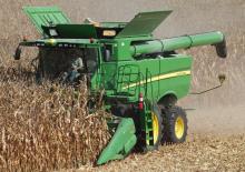 Sklízecí mlátičky John Deere S760