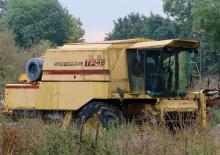 Sklízecí mlátičky Ford-NH TF 46