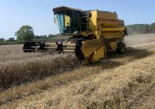 Sklízecí mlátičky New Holland TX 32