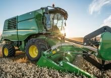 Sklízecí mlátičky John Deere W550 HM™
