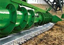 Sklízecí mlátičky žací lišty John Deere 635F Hydra Flex