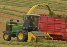 Sklízecí řezačky - pohon na 2 kola John Deere 6810
