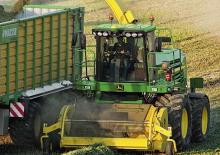 Sklízecí řezačky - pohon na 2 kola John Deere 7450