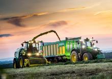 Sklízecí řezačky - pohon na 2 kola John Deere 8600