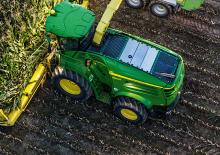 Sklízecí řezačky - pohon na 2 kola John Deere 8800