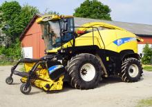 Sklízecí řezačky - pohon na 2 kola New Holland FR 9050