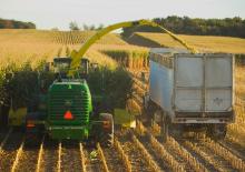 Sklízecí řezačky - pohon na 4 kola John Deere 7250