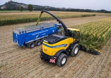 Sklízecí řezačky - pohon na 4 kola New Holland FR 650 