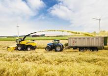 Sklízecí řezačky - pohon na 4 kola New Holland FR 700