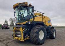 Sklízecí řezačky - pohon na 4 kola New Holland FR 9090
