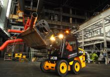 Smykem řízené nakladače JCB 135