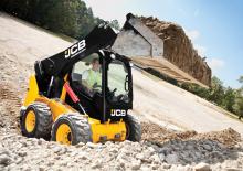 Smykem řízené nakladače JCB 205