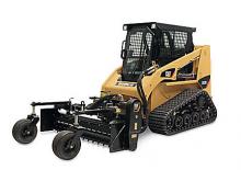 Smykem řízené nakladače Caterpillar 247B II