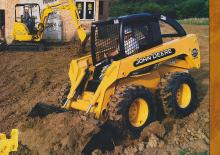 Minirypadla John Deere Construction 250
