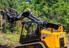 Smykem řízené nakladače JCB 250T