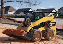 Smykem řízené nakladače Caterpillar 272D