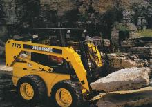 Smykem řízené nakladače John Deere Construction 3375