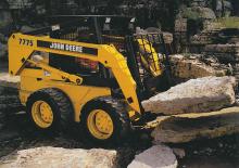 Smykem řízené nakladače John Deere Construction 4475