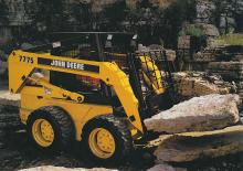 Smykem řízené nakladače John Deere Construction 7775