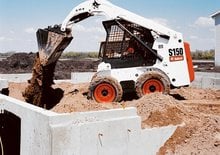 Smykem řízené nakladače Bobcat S 150