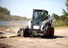 Smykem řízené nakladače Bobcat S650