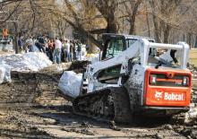 Smykem řízené nakladače Bobcat T770