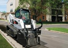 Smykem řízené nakladače Bobcat T870