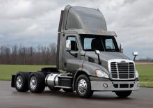 Tahače Freightliner Cascadia 113 48 XT Cummins X15