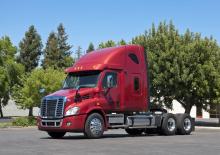 Tahače Freightliner Cascadia 113 Day Cab Detroit DD13