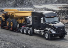 Tahače Volvo Trucks VNX 740.527 8x4