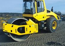 Tahačové válce Bomag BW 213 DH-4