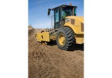 Tahačové válce Caterpillar CP68B